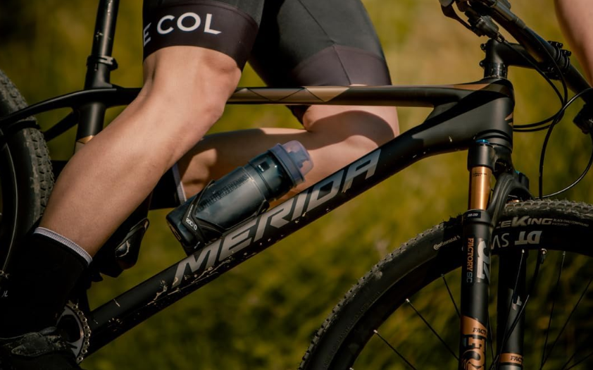 Elite Rocko Carbon Water Bottle Cage - Options